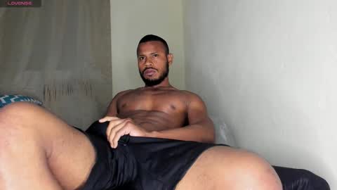 Thiago Instagram   online show from November 27, 2025, 12:13 am