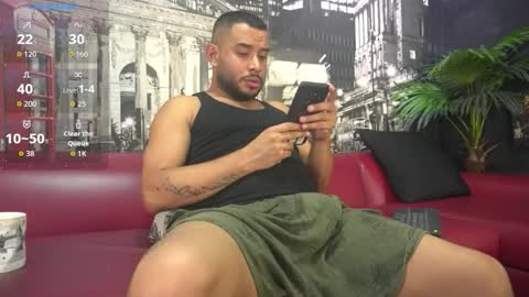 Snapshot of thiagoxbig chatting on October 22, 2025, 8:52 pm thiagoxbig online show from October 22, 2025, 8:52 pm