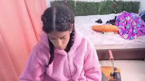 thiana_horny online show from July 4, 2026, 12:33 pm