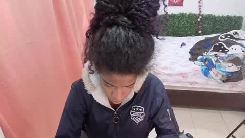 thiana_horny online show from July 17, 2026, 2:13 pm