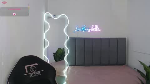  thiana  online show from October 12, 2025, 3:05 am