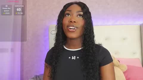 ThianaLopez online show from October 7, 2025, 8:17 pm