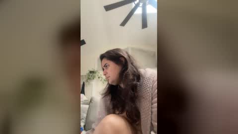 ThatsaGurl online show from November 30, 2025, 2:21 pm