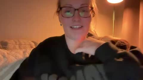 thiccgoddess69 online show from September 28, 2025, 2:50 am