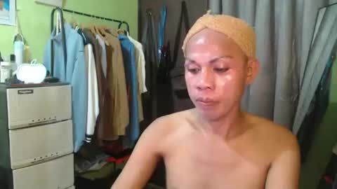 Snapshot of thick_bigcock13 chatting on October 20, 2025, 2:12 am gil online show from October 20, 2025, 2:12 am