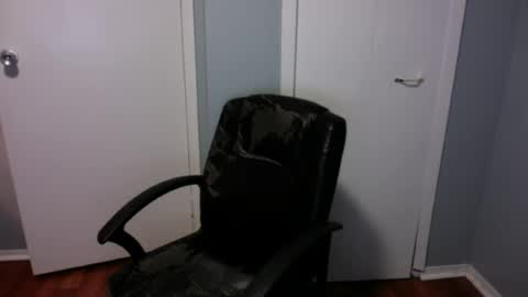 thick_cutbacon07 online show from June 27, 2026, 4:06 am