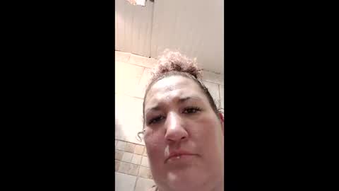 Snapshot of thickandjuicy7612 chatting on January 23, 2025, 1:19 am thickandjuicy7612 online show from January 23, 2025, 1:19 am