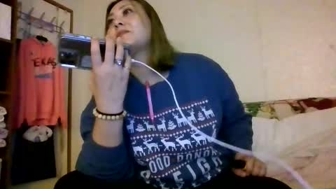 thickassazn93 online show from December 15, 2025, 9:08 pm