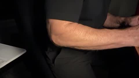 thickcock_9 online show from November 16, 2025, 2:28 am