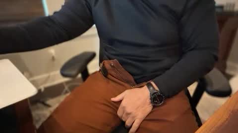 thickcock_9 online show from December 3, 2025, 7:56 pm