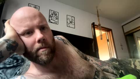 CaliLove916 online show from December 6, 2024, 9:57 pm