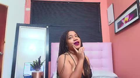 Snapshot of thickeebonyy chatting on January 7, 2025, 7:28 pm thickeebonyy online show from January 7, 2025, 7:28 pm