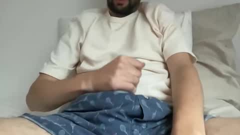 Snapshot of thickerbunny chatting on November 25, 2025, 2:28 pm thickerbunny online show from November 25, 2025, 2:28 pm