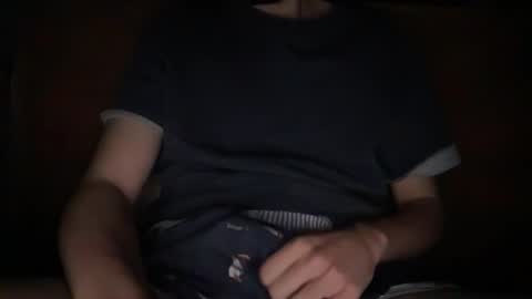 Snapshot of thickerbunny chatting on December 21, 2025, 9:22 pm thickerbunny online show from December 21, 2025, 9:22 pm