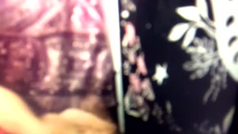 Ariel online show from October 20, 2025, 3:51 am