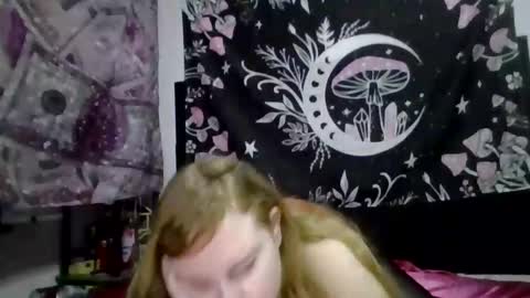 Ariel online show from December 20, 2025, 10:17 pm