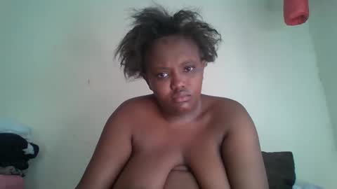 Snapshot of thickianababe chatting on January 6, 2025, 4:26 am thickianababe online show from January 6, 2025, 4:26 am