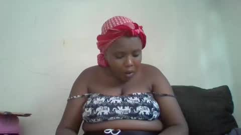 Snapshot of thickianababe chatting on January 7, 2025, 12:31 pm thickianababe online show from January 7, 2025, 12:31 pm