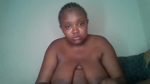 Snapshot of thickianababe chatting on January 21, 2025, 11:02 pm thickianababe online show from January 21, 2025, 11:02 pm