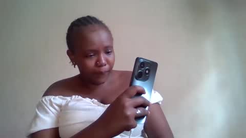 Snapshot of thickianababe chatting on February 6, 2025, 10:37 am thickianababe online show from February 6, 2025, 10:37 am