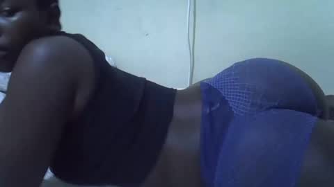 Snapshot of thickianah376 chatting on April 17, 2026, 4:10 pm thickianah376 online show from April 17, 2026, 4:10 pm