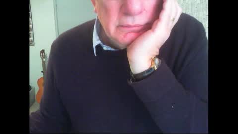 Snapshot of thickmelnik chatting on October 1, 2025, 6:08 am James online show from October 1, 2025, 6:08 am