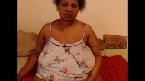 Snapshot of thicksexymellons chatting on September 27, 2025, 8:19 am Pat online show from September 27, 2025, 8:19 am