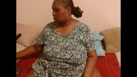 Snapshot of thicksexymellons chatting on January 18, 2026, 5:50 pm Pat online show from January 18, 2026, 5:50 pm