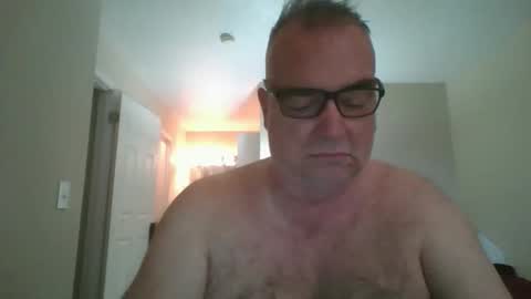 thickwhiteload online show from May 5, 2026, 7:11 pm