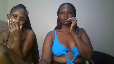 Snapshot of thicky_rue chatting on March 1, 2026, 4:53 pm Rue online show from March 1, 2026, 4:53 pm