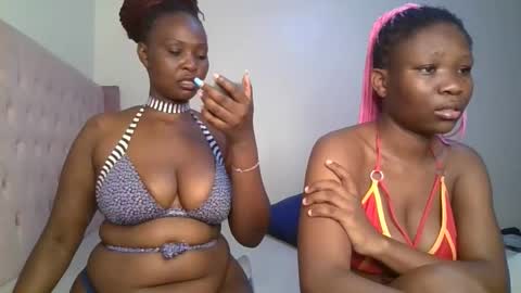 Snapshot of thicky_rue chatting on March 18, 2026, 10:35 pm Rue online show from March 18, 2026, 10:35 pm