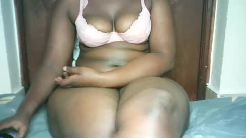 Snapshot of thickybabe_05 chatting on January 25, 2025, 8:10 am thickybabe_05 online show from January 25, 2025, 8:10 am