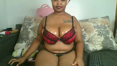 thicque online show from September 11, 2025, 11:49 pm