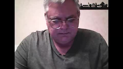 Thierrysymp online show from December 3, 2025, 5:22 pm