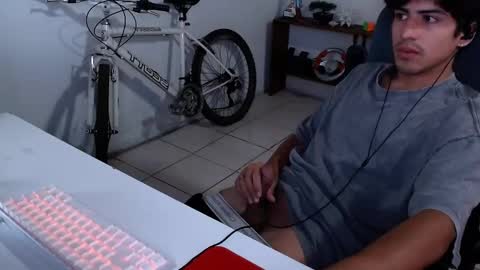 thieves_us online show from November 4, 2025, 7:13 pm