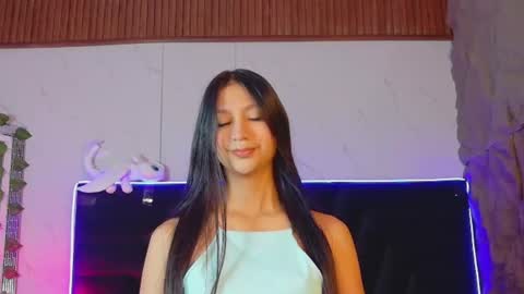 Eva  online show from June 13, 2026, 6:50 pm