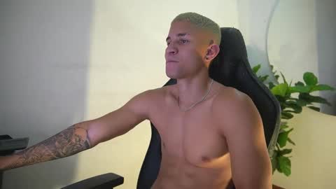 thin_tommy11 online show from February 11, 2026, 10:04 pm