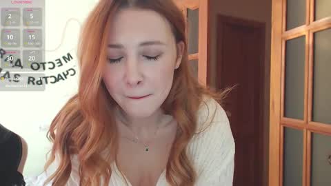 Snapshot of this_is_love_ chatting on September 21, 2025, 8:16 am Alina online show from September 21, 2025, 8:16 am