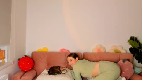 Snapshot of thisisamelia chatting on February 28, 2025, 4:31 pm Amelia shows on mondays fridays and sundays if anything changes im giving updates on my fansly online show from February 28, 2025, 4:31 pm