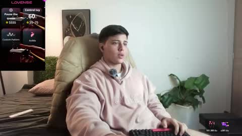 thom_ohtani online show from February 12, 2026, 12:49 am