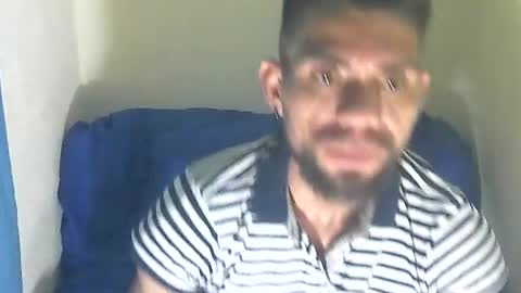 Snapshot of thomas2wood chatting on June 15, 2026, 11:40 pm Thomas2Wood online show from June 15, 2026, 11:40 pm