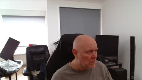 Snapshot of thomas315627 chatting on March 13, 2026, 12:01 pm thomas315627 online show from March 13, 2026, 12:01 pm