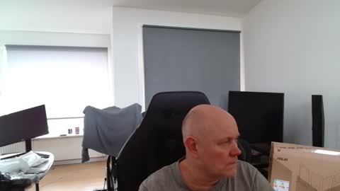 Snapshot of thomas315627 chatting on March 17, 2026, 12:08 pm thomas315627 online show from March 17, 2026, 12:08 pm