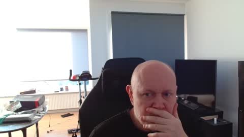 thomas315627 online show from April 25, 2026, 5:54 pm