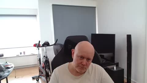 thomas315627 online show from May 10, 2026, 11:59 am
