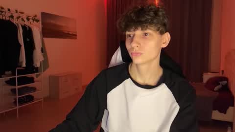 Snapshot of thomas617826 chatting on March 14, 2026, 8:36 pm Thomas Hill online show from March 14, 2026, 8:36 pm