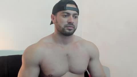 Snapshot of thomas_brandon chatting on May 21, 2026, 8:54 am Thomas Brandon online show from May 21, 2026, 8:54 am