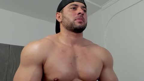 Snapshot of thomas_brandon chatting on June 26, 2026, 8:08 am Thomas Brandon online show from June 26, 2026, 8:08 am