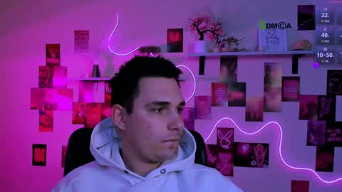 thomas_crow online show from April 21, 2026, 2:51 am
