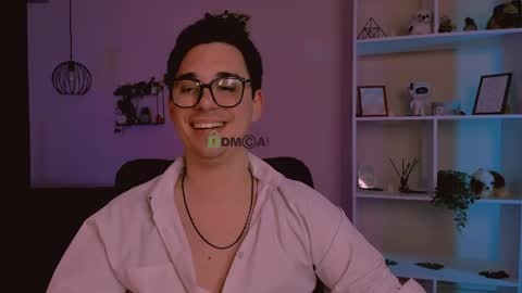 thomas_crow online show from April 26, 2026, 9:07 am